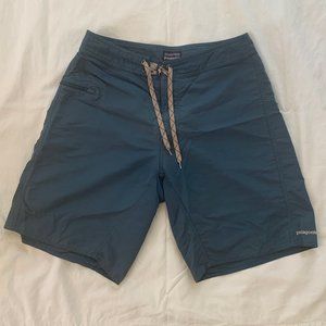 Patagonia Wavefarer board shorts 32 waist